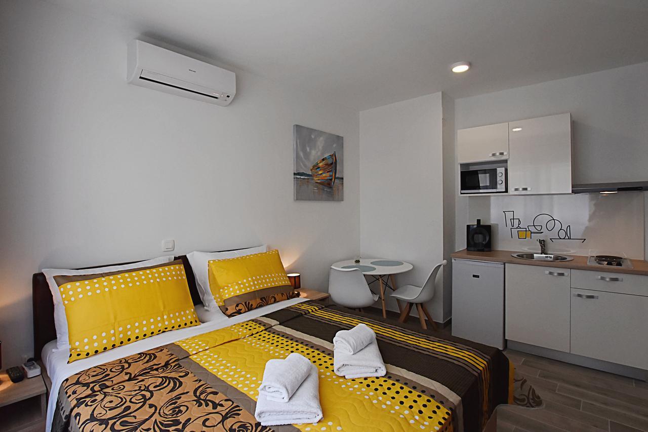 Borna & Roko Apartments Free Parking Задар Экстерьер фото