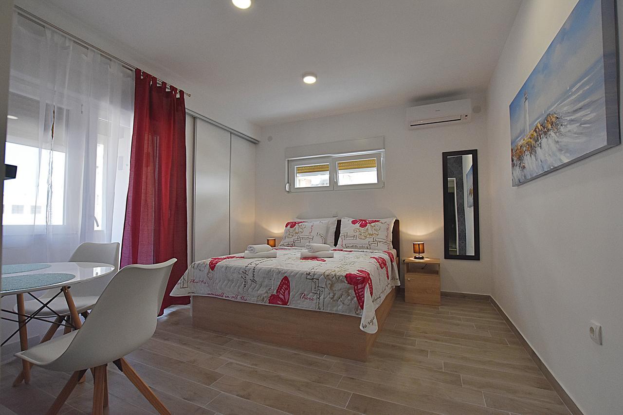 Borna & Roko Apartments Free Parking Задар Экстерьер фото