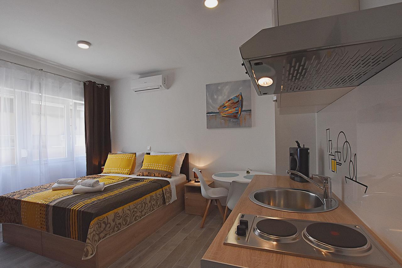 Borna & Roko Apartments Free Parking Задар Экстерьер фото