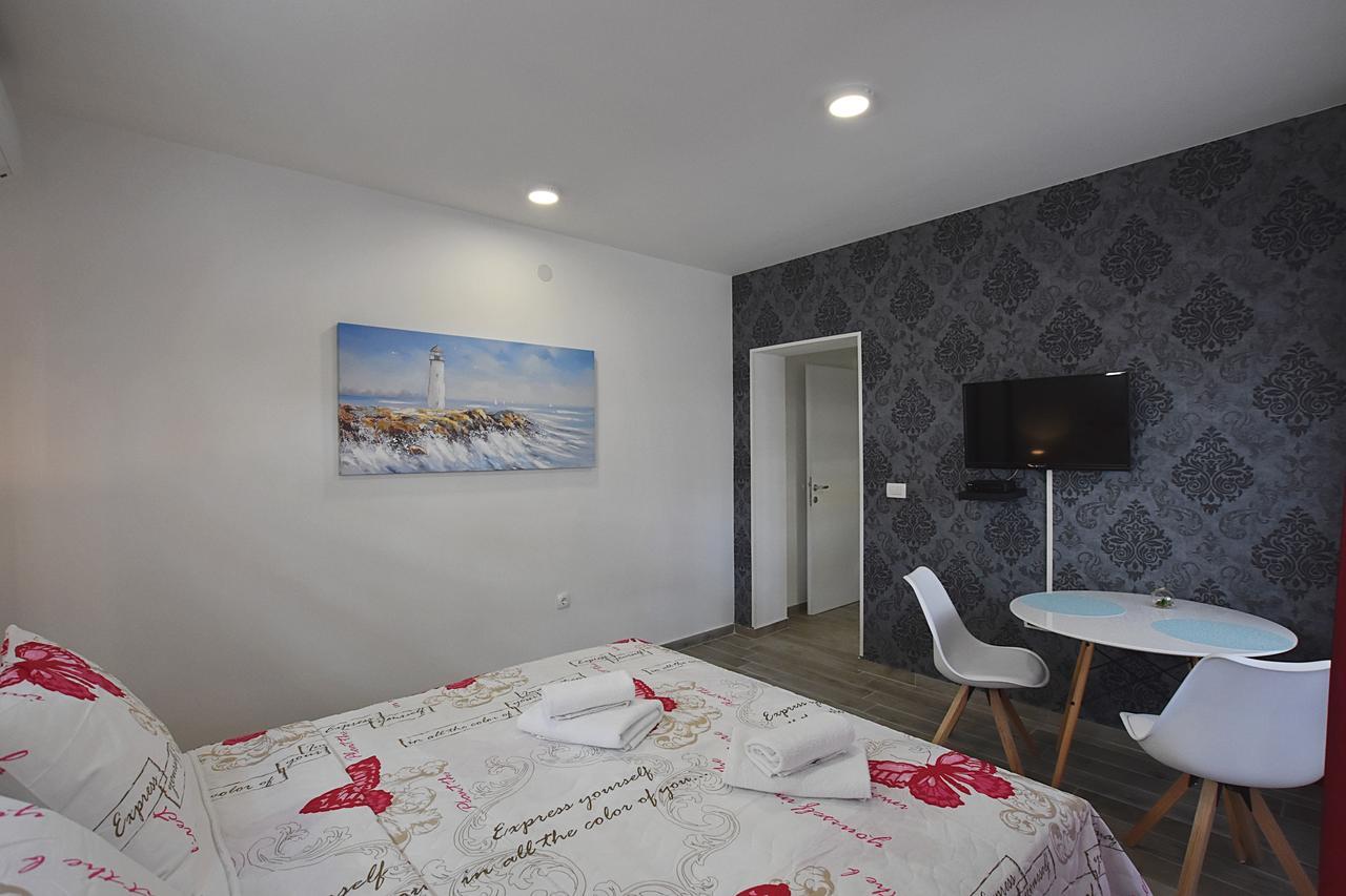 Borna & Roko Apartments Free Parking Задар Экстерьер фото